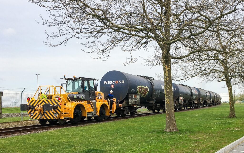 B Track 24 Mecalac